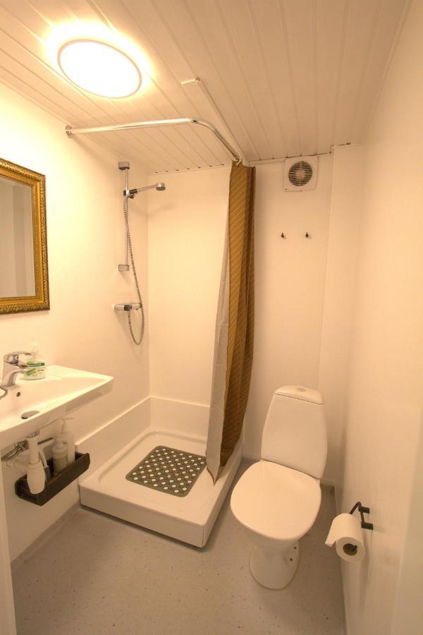 Cosy Apartment Near Beach, Marina & City Centre Торсхавн Экстерьер фото
