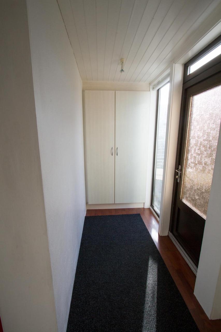 Cosy Apartment Near Beach, Marina & City Centre Торсхавн Экстерьер фото